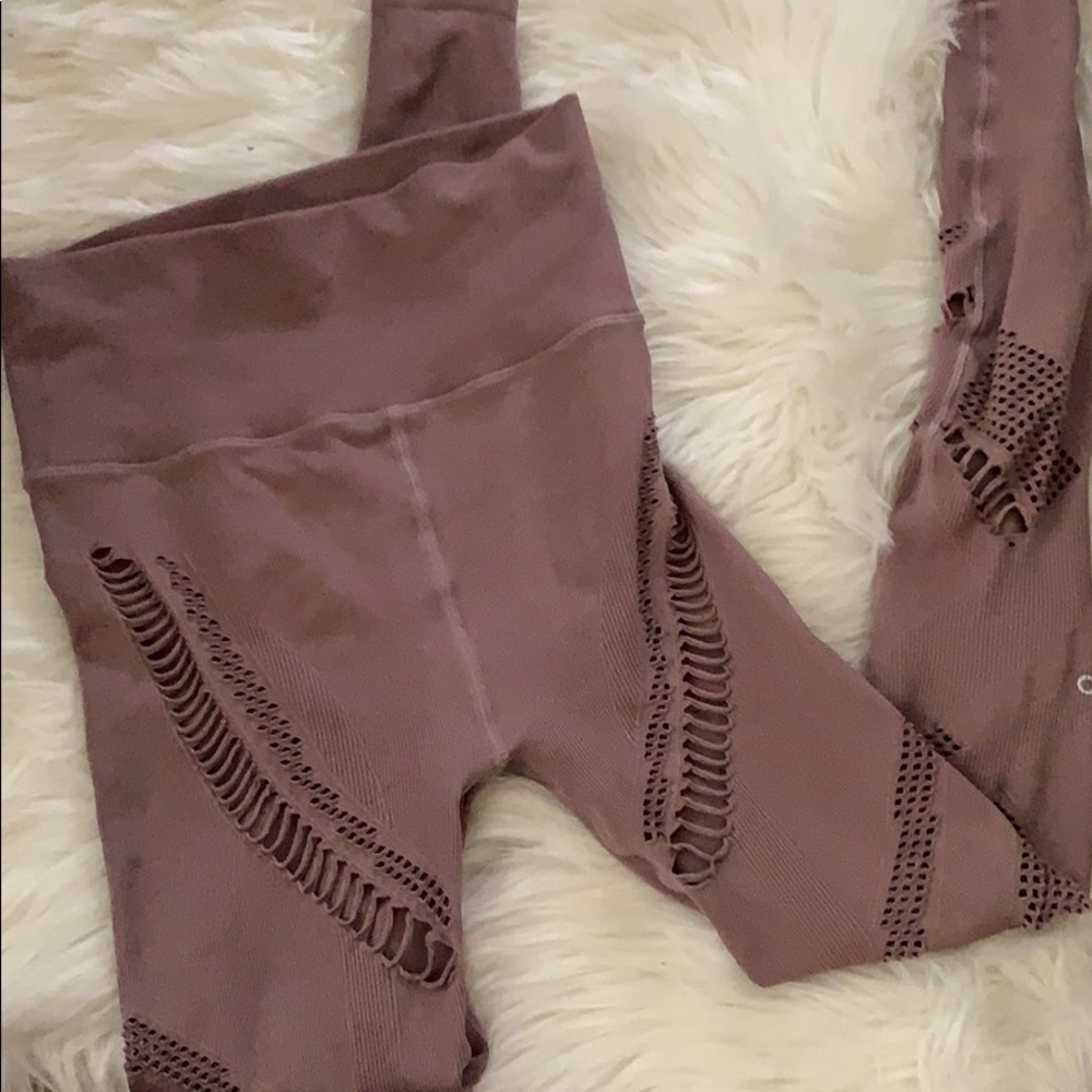 ALO Yoga leggings with hole print